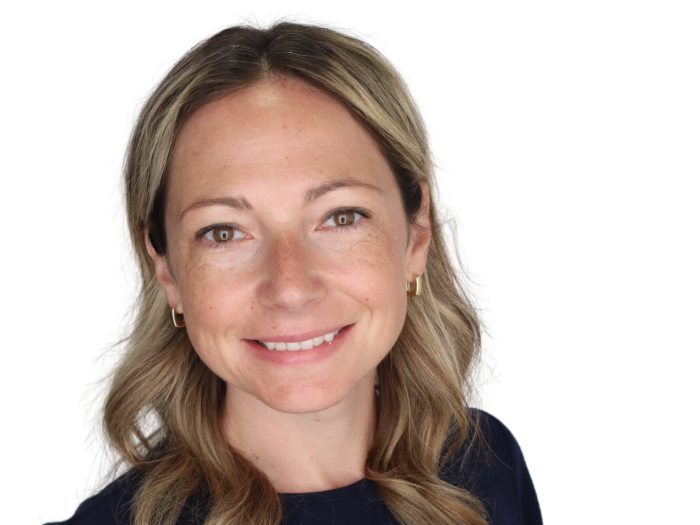 this image depicts the headshot of Laura Finkelstein, who serves as the Director of Counseling and Psychological Services at the Student Health Center